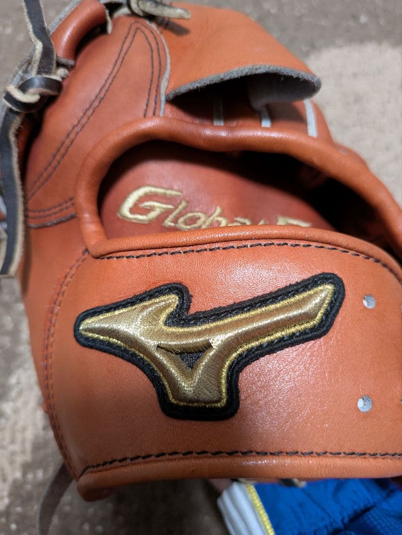 ミズノ　グローバルエリート　軟式ピッチャー用　左投げ