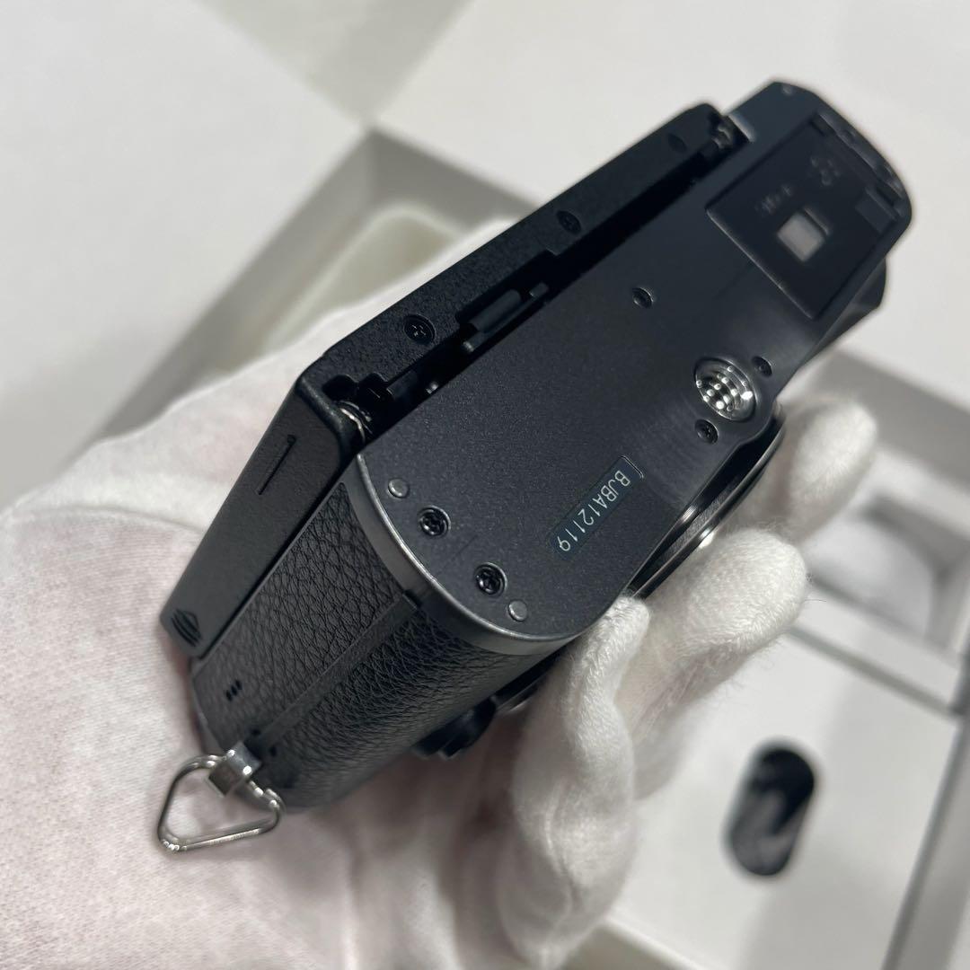 新品未使用品　ブラック　OLYMPUS PEN E-PL10