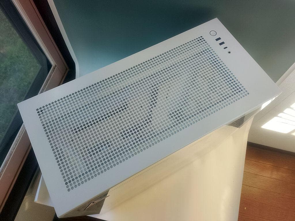 NZXT H7 White PCケース