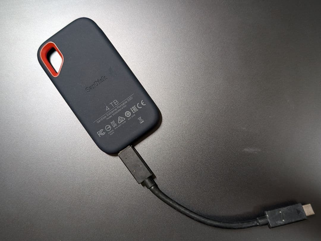 外付けハードディスク・ドライブ SanDisk Extreme Portable SSD 4TB