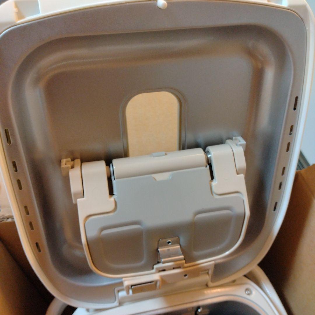 ✨️新品未使用✨️ ZOJIRUSHI ホームベーカリー BB-KT10-WB