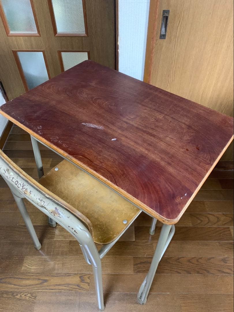 昭和レトロ　学校机とイスセット⓶