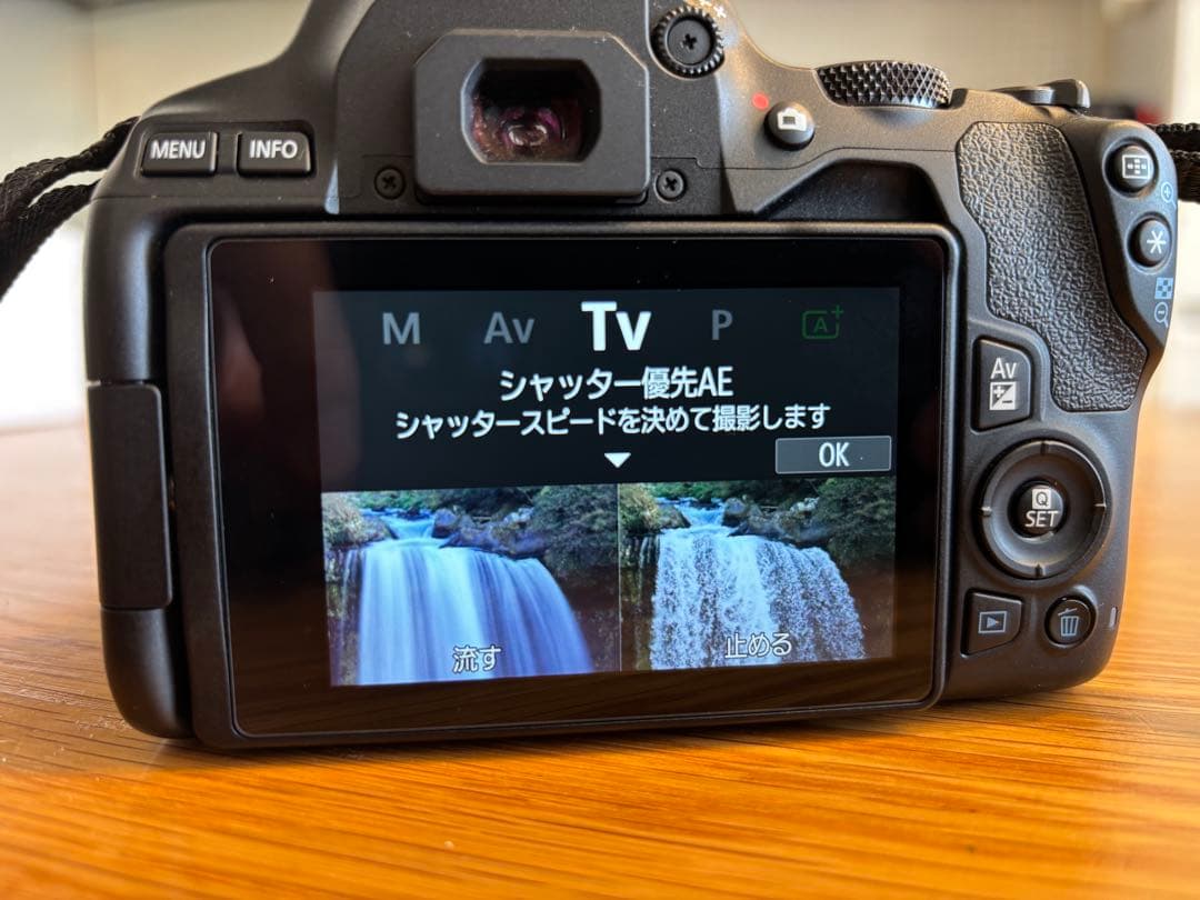 Canon EOS KISS X10 18-55mm デジタル一眼レフカメラ