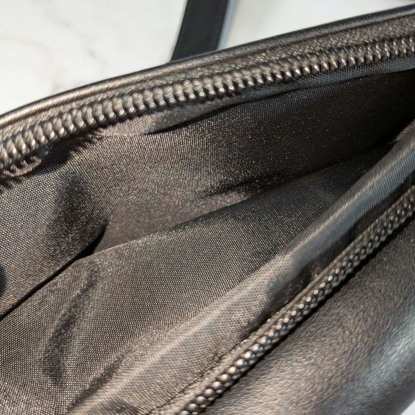 DIESEL ディーゼル エンボスDロゴ ウエストバッグ ボディバッグ 黒