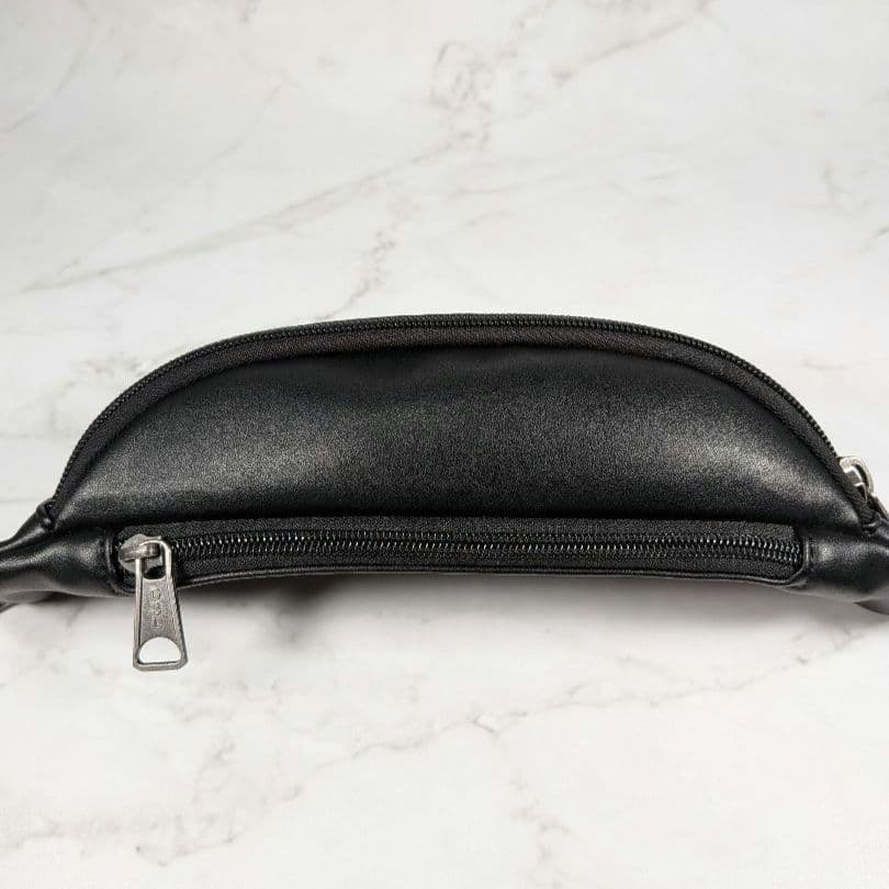 DIESEL ディーゼル エンボスDロゴ ウエストバッグ ボディバッグ 黒