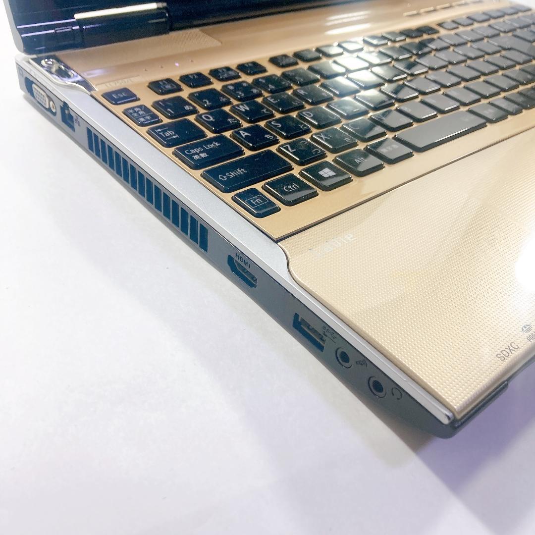 w113✨Core i7 快適 /爆速 SSD512GB /ゴールド✨ノートPC