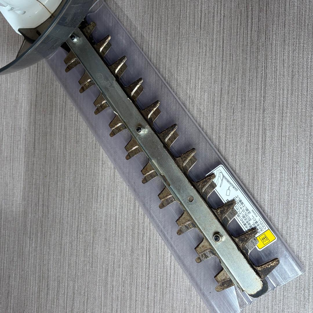 Makita MUH264DSH 芝刈り機 バリカン 充電器 バッテリー 替刃