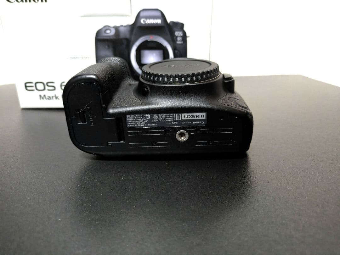 Canon EOS 6D Mark II 本体 美品／付属品完備／動作良好