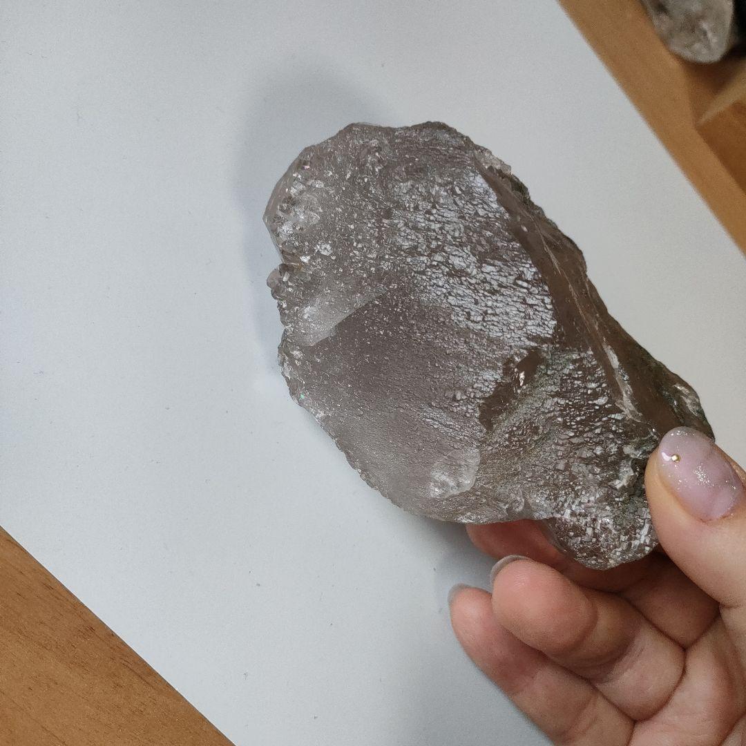 ヒマラヤ水晶 メルー産 スモーキークォーツ シャークスフィン