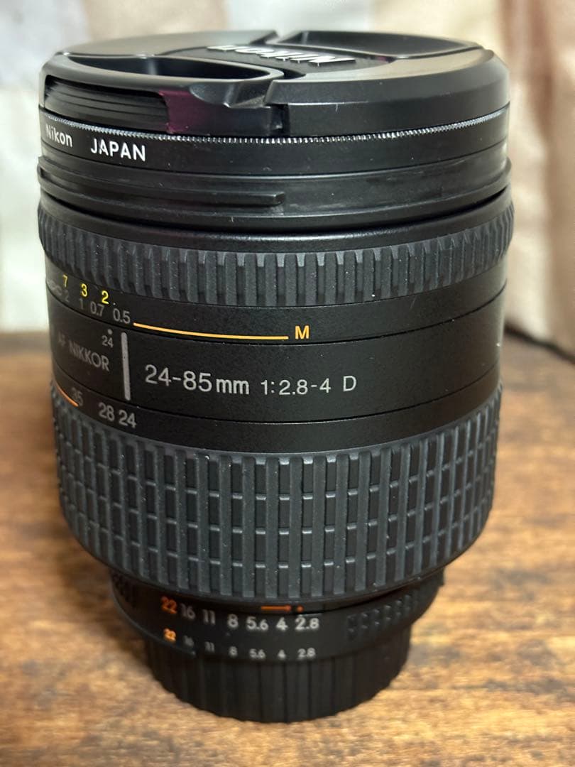 値下げしましたNikon F100 AF ZooM−Nikkor 24-85mm