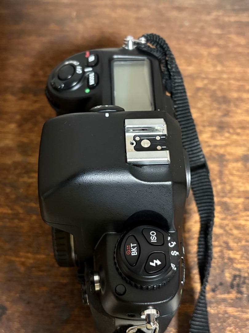 値下げしましたNikon F100 AF ZooM−Nikkor 24-85mm