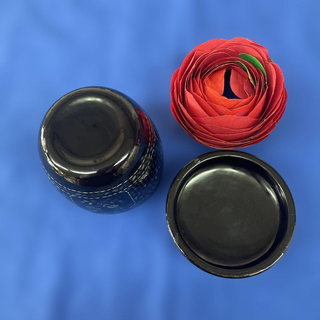 お値下げしました！　茶道具　棗　螺鈿細工　花をあしらった螺鈿細工が美しい