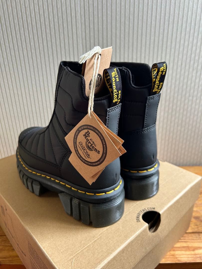 Dr.Martens AUDRICK QLTD チェルシー ブーツ