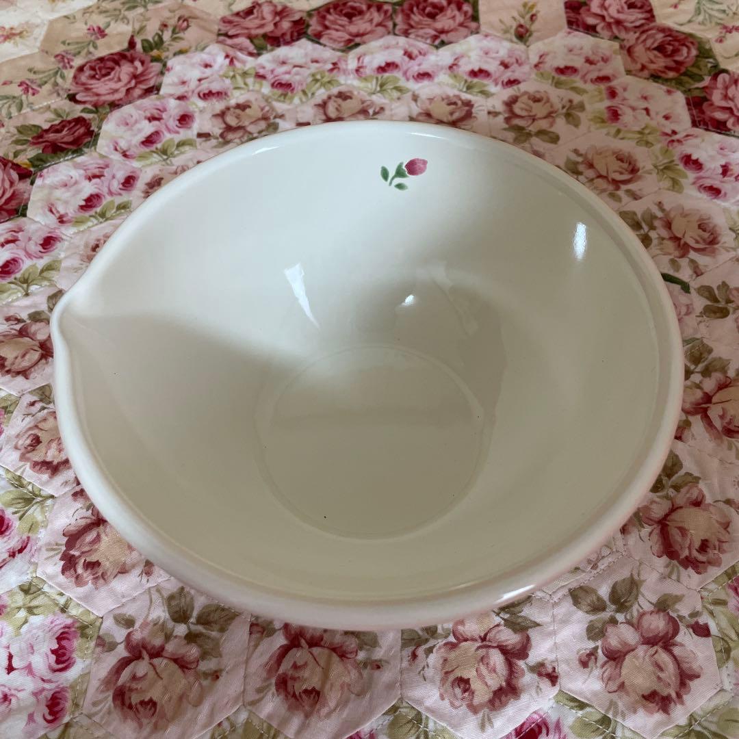 バラの花柄 陶器製ボウル2個セット