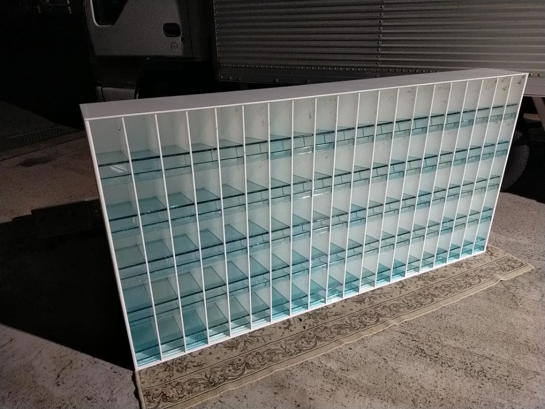 (引取り限定) 模型・フィギア☆アクリル ディスプレイ100☆展示☆コレクション