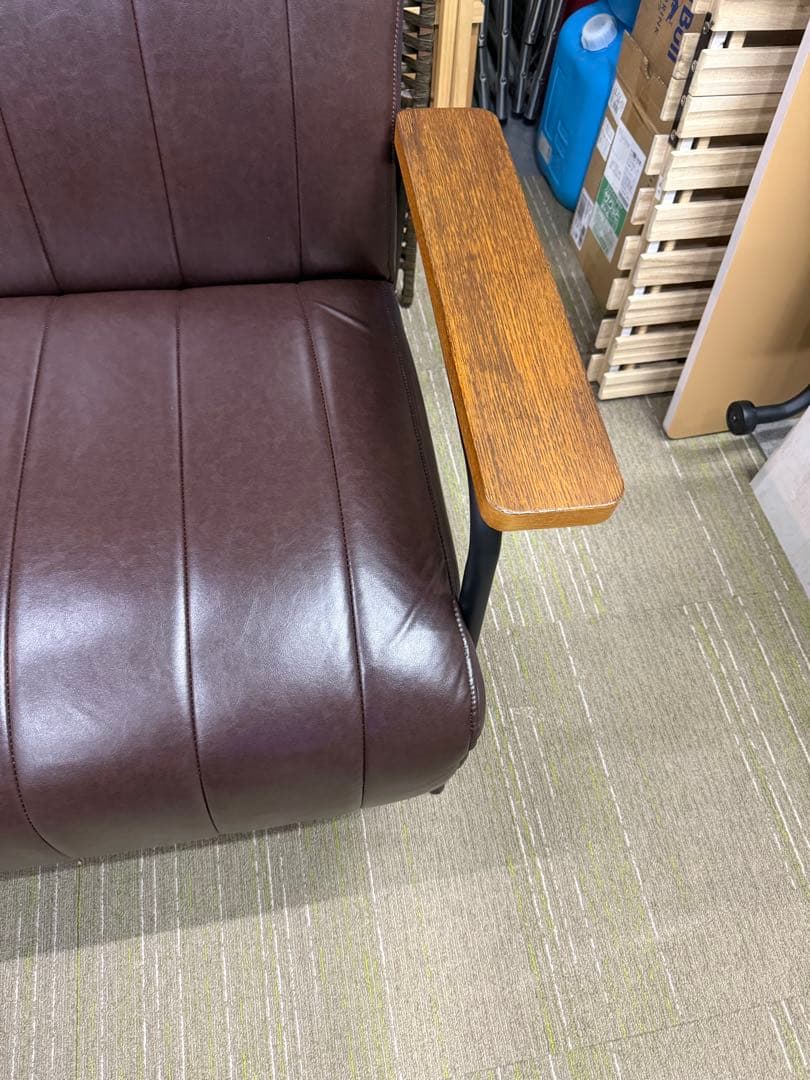 【超美品】ニトリ　2人用合皮ソファ　(Nシールド ステイン2KD DBR)