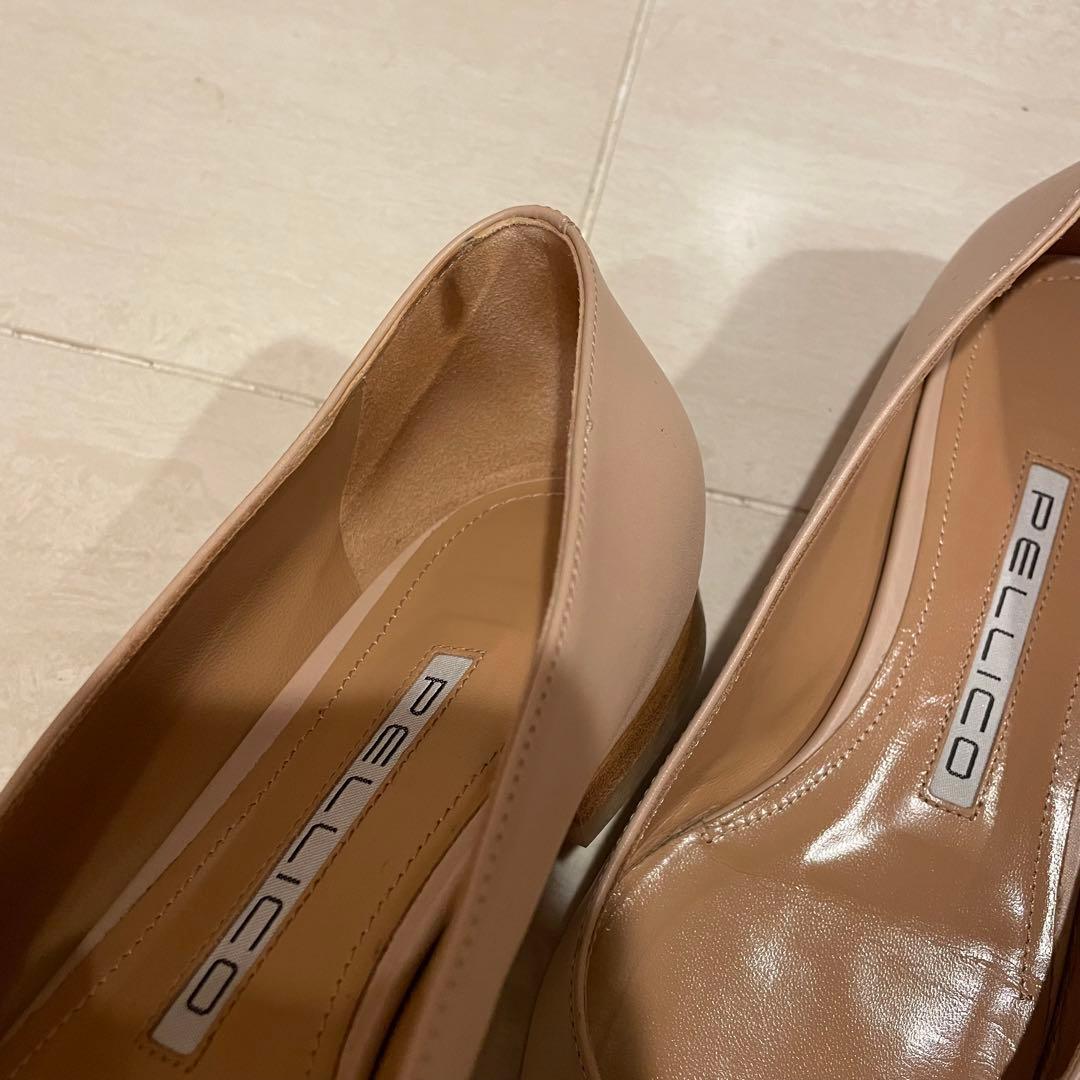 PELLICO ベージュ ポインテッドトゥ フラットシューズ　バックル