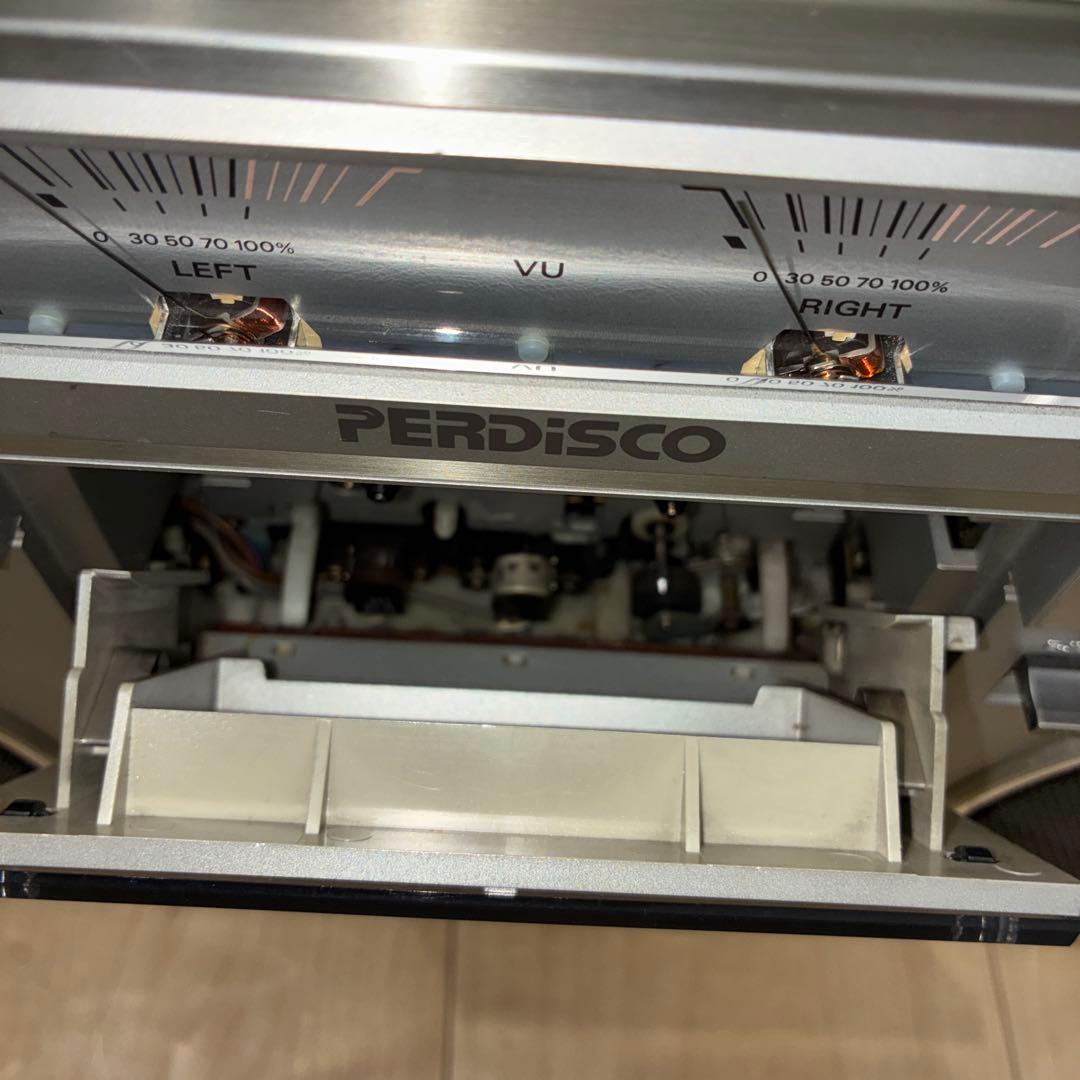 名機　日立 TRK-8600 RMラジオ・カセットレコーダー　ジャンク品