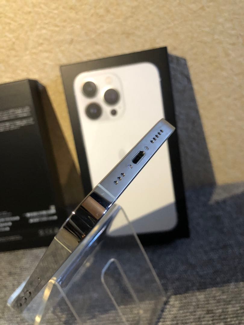 Apple iPhone 13 Pro シルバー 本体512gb