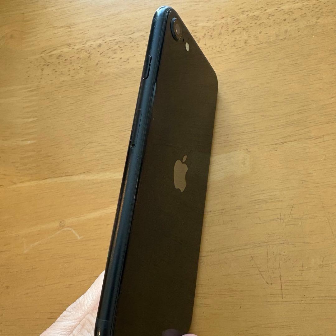 SIMフリーApple iPhone SE (第3世代) ミッドナイト本体