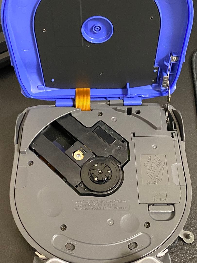 ポータブルプレーヤー SONY Sports Discman D-ES51