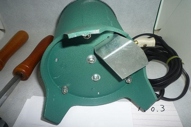 本体未使用　ハタミシン和裁電化鏝　和裁こて 　和裁コテ　　鏝２本付 No.3