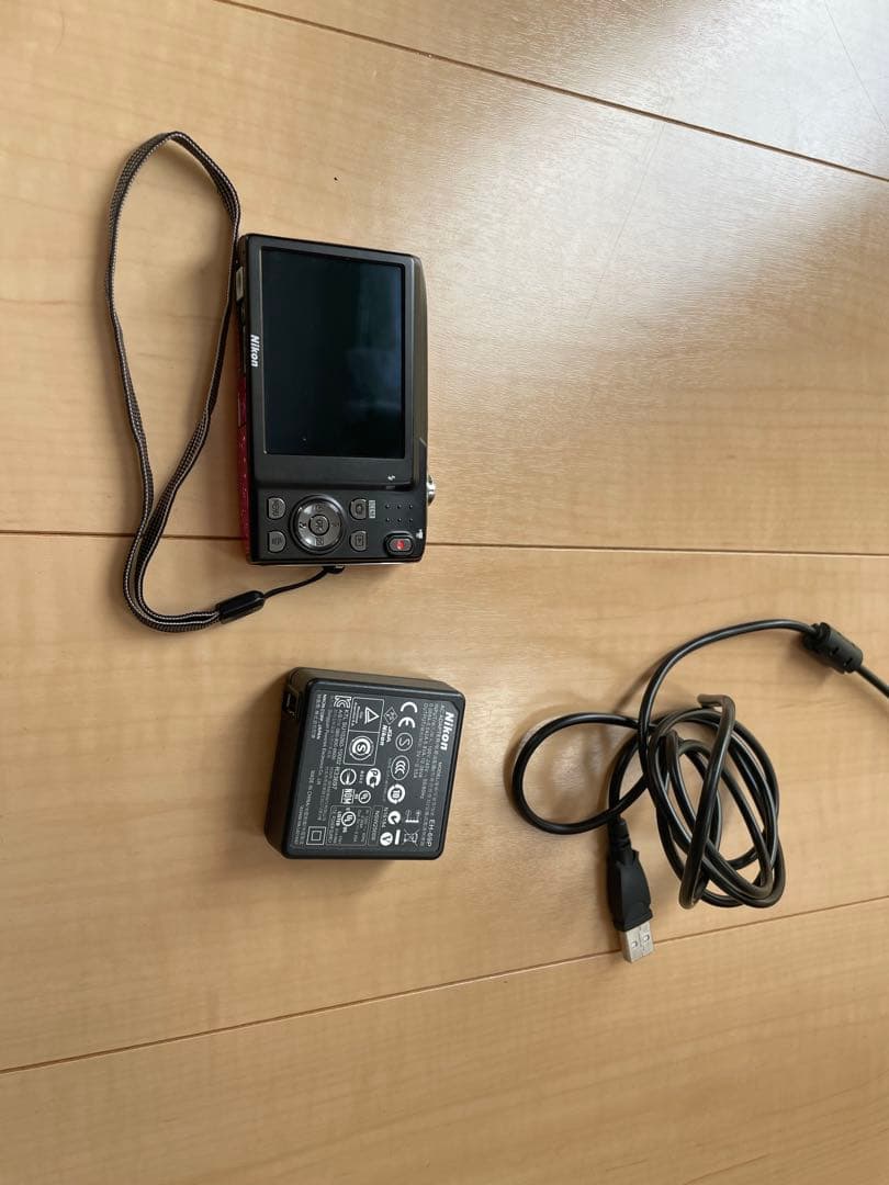 Nikon ピンク コンパクトデジタルカメラ