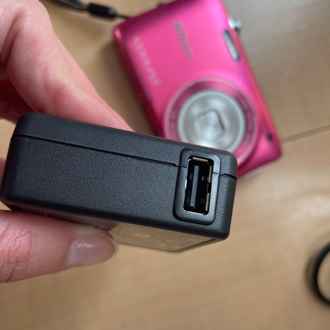 Nikon ピンク コンパクトデジタルカメラ