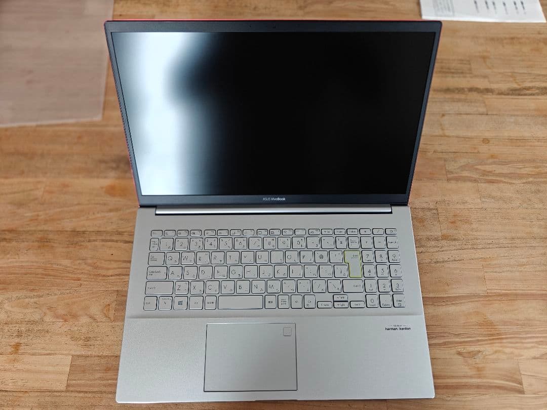 ASUS VivoBook 本体　ノートパソコン15.6型