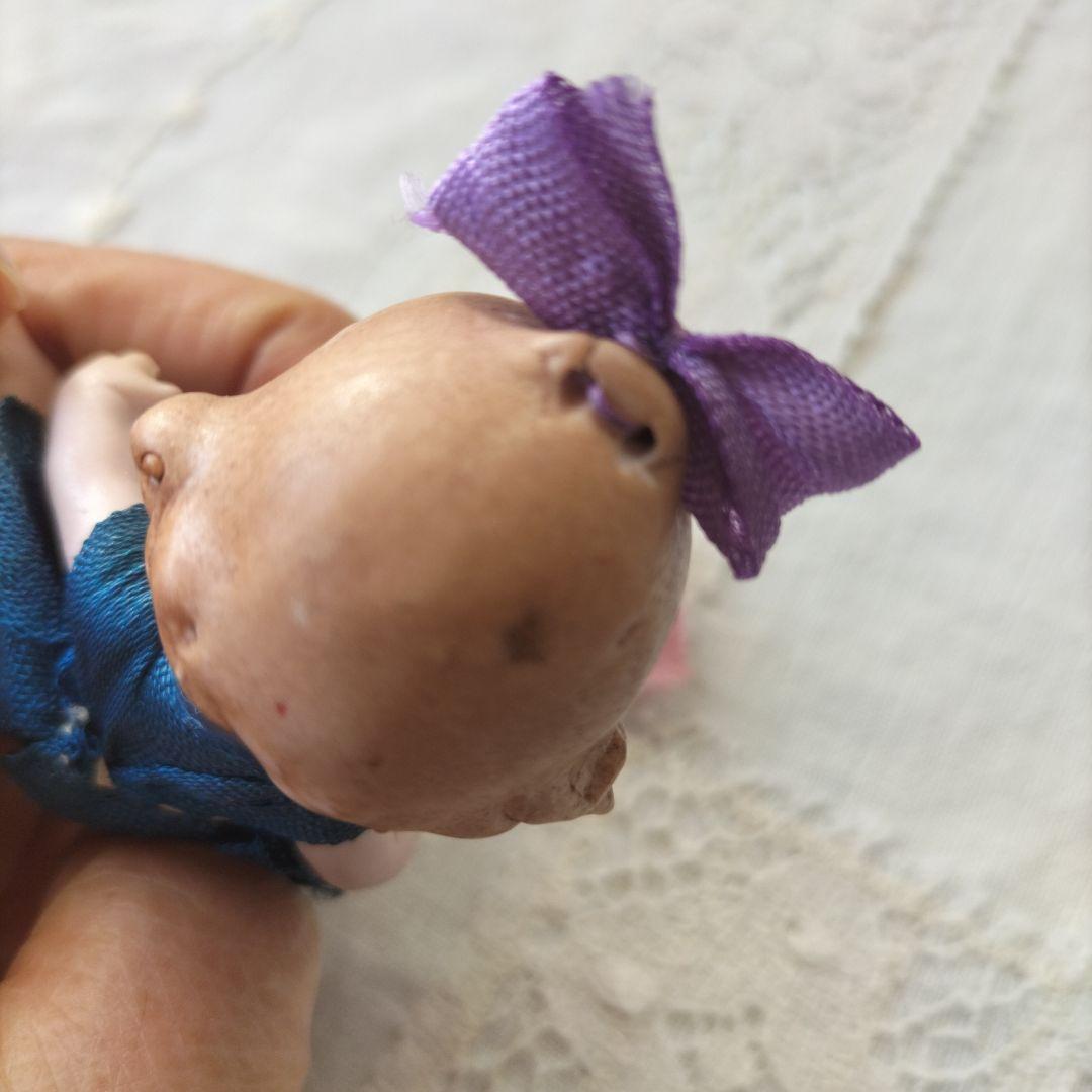 ドイツ　アンティーク　HERTWIG ビスクドール　リボンの女の子　8.5cm