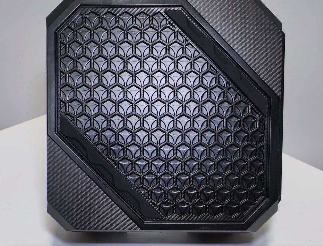 【ジャンク】MINISFORUM HX100G 7840HS 32GB 1TB