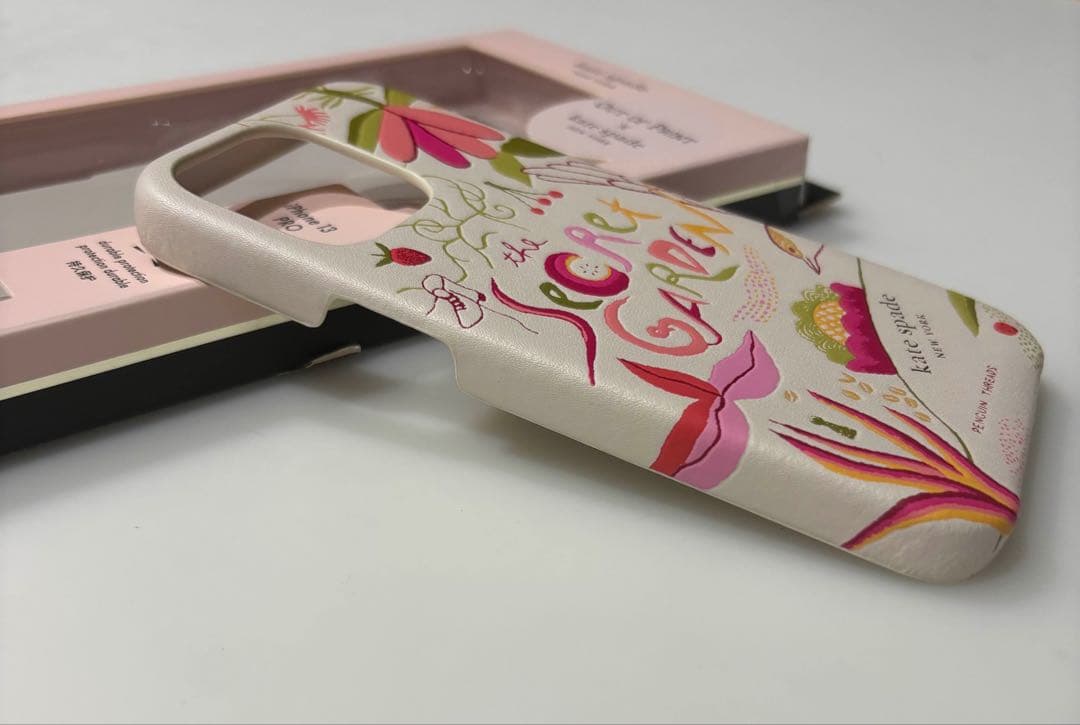 ☆お買い得品☆ KATE SPADE iPhone13Pro対応ケース マルチ