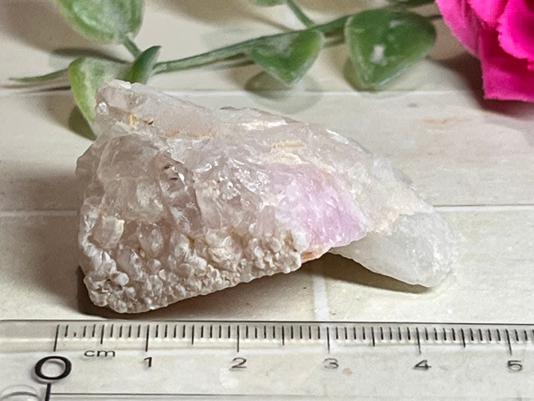 【希少】結晶体　ローズクォーツ　クラスター　紅水晶　原石