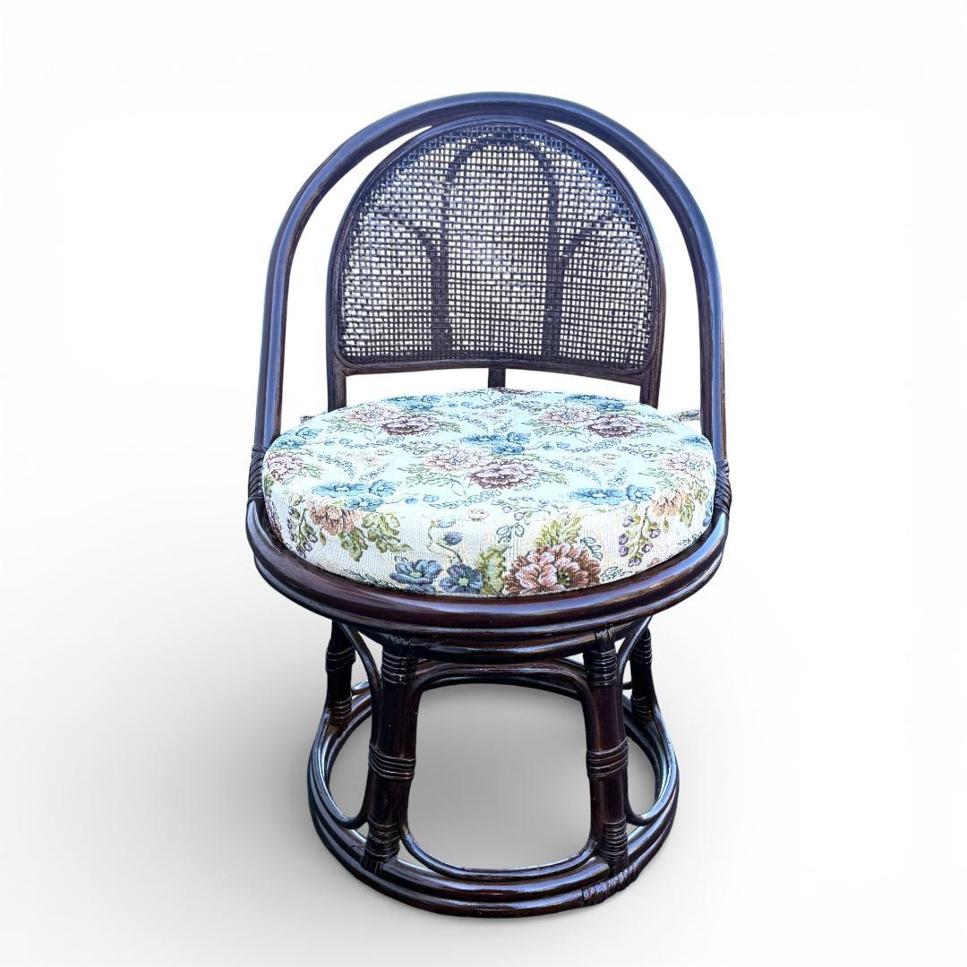 2点セット【新品】楽々ラタン 360度回転 座椅子 籐座椅子　座布団無し