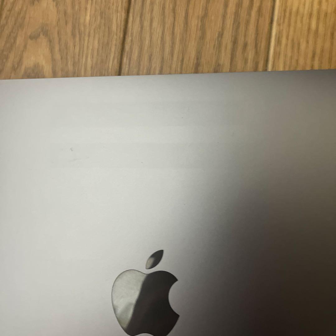 【充電最大容量98%】MacBook Pro 2020 M1チップ　13インチ