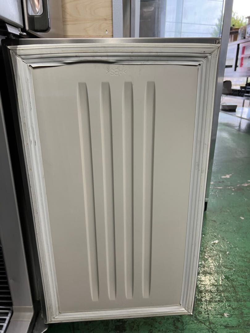 2010年ホシザキ縦型冷蔵庫