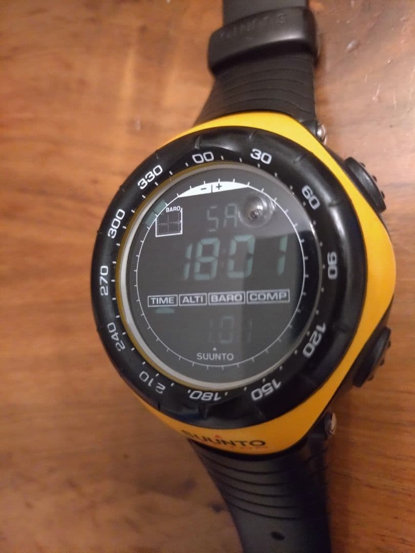 超美品 SUUNTO VECTOR Yellow スント ベクター イエロー