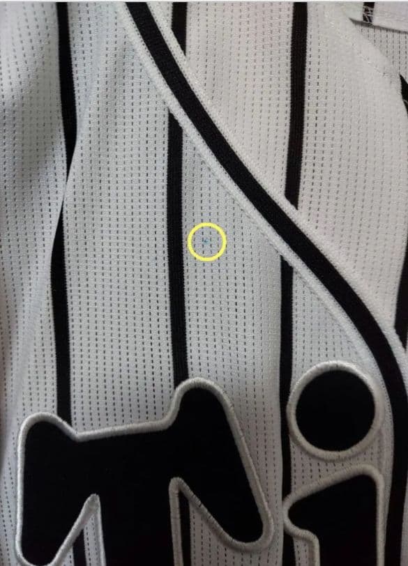 阪神タイガース レプリカユニフォーム 4番 上本博紀選手 サイン入り