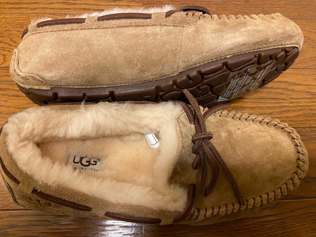 【未使用品】アグー UGGモカシン ムートン シープスキン 純粋羊ファー ダコダ