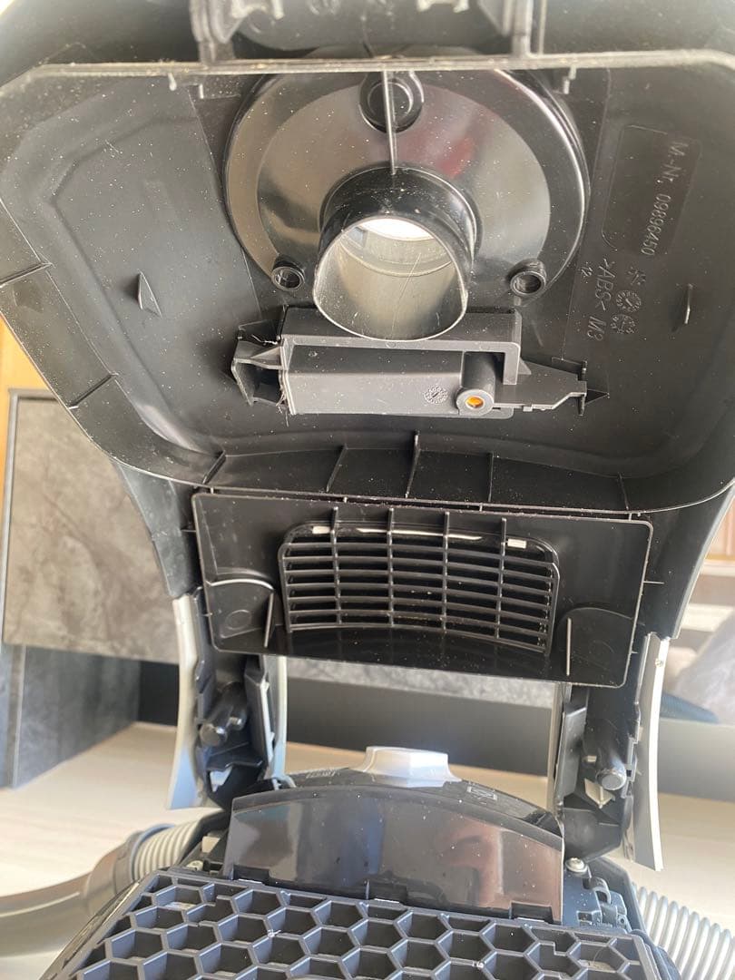 出品は29日まで！Miele Classic C1 キャニスター掃除機