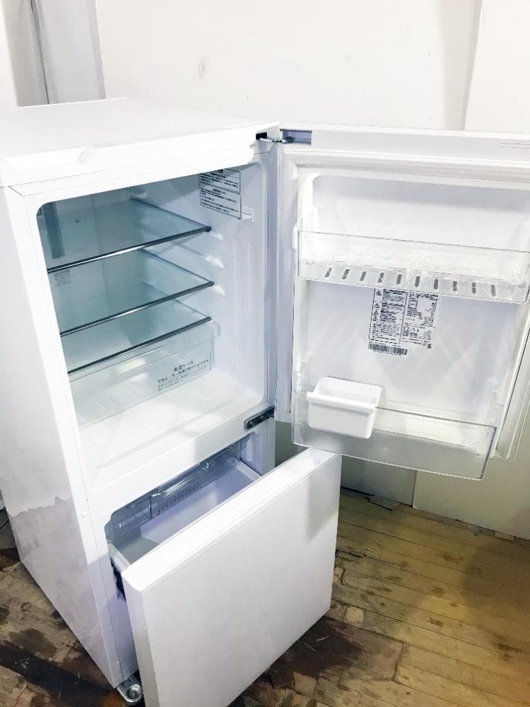 ★美品★Hisense 134L 冷蔵庫【HR-G13A-W】G21B