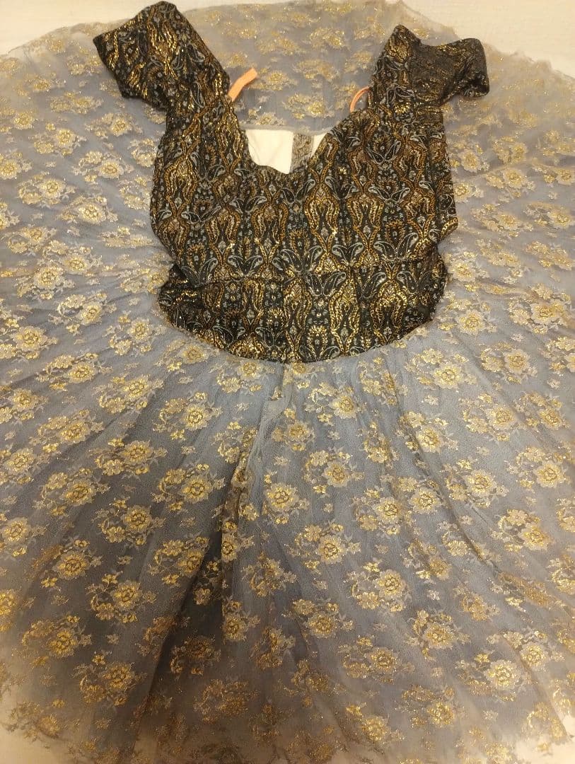 SALE‼️オートクチュール　バレエチュチュ グレーと黒の荘厳な花柄