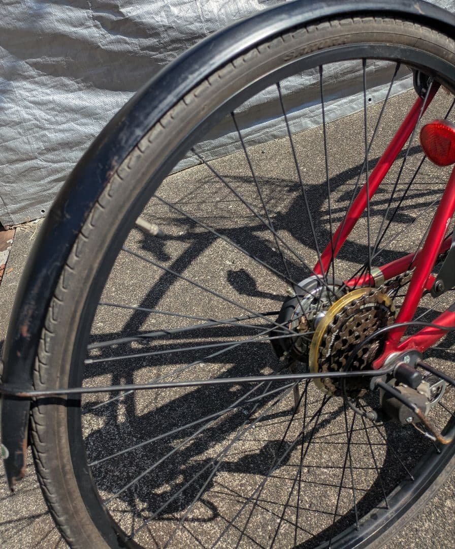 MARUISHIレッド シティサイクル 27インチ 6段変速 バスケット付き