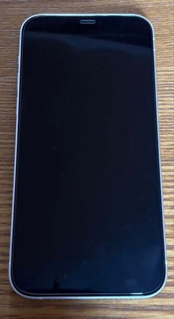 iPhone 12ホワイト64GB