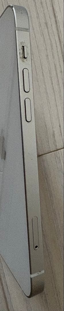 iPhone 12ホワイト64GB