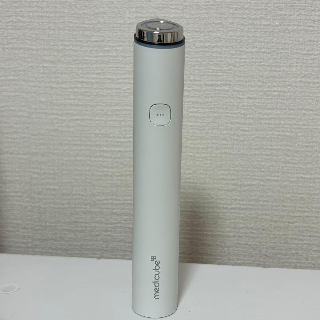 【値下げ中‼️】メディキューブ ブースタープロ ミニ ホワイト 美容液