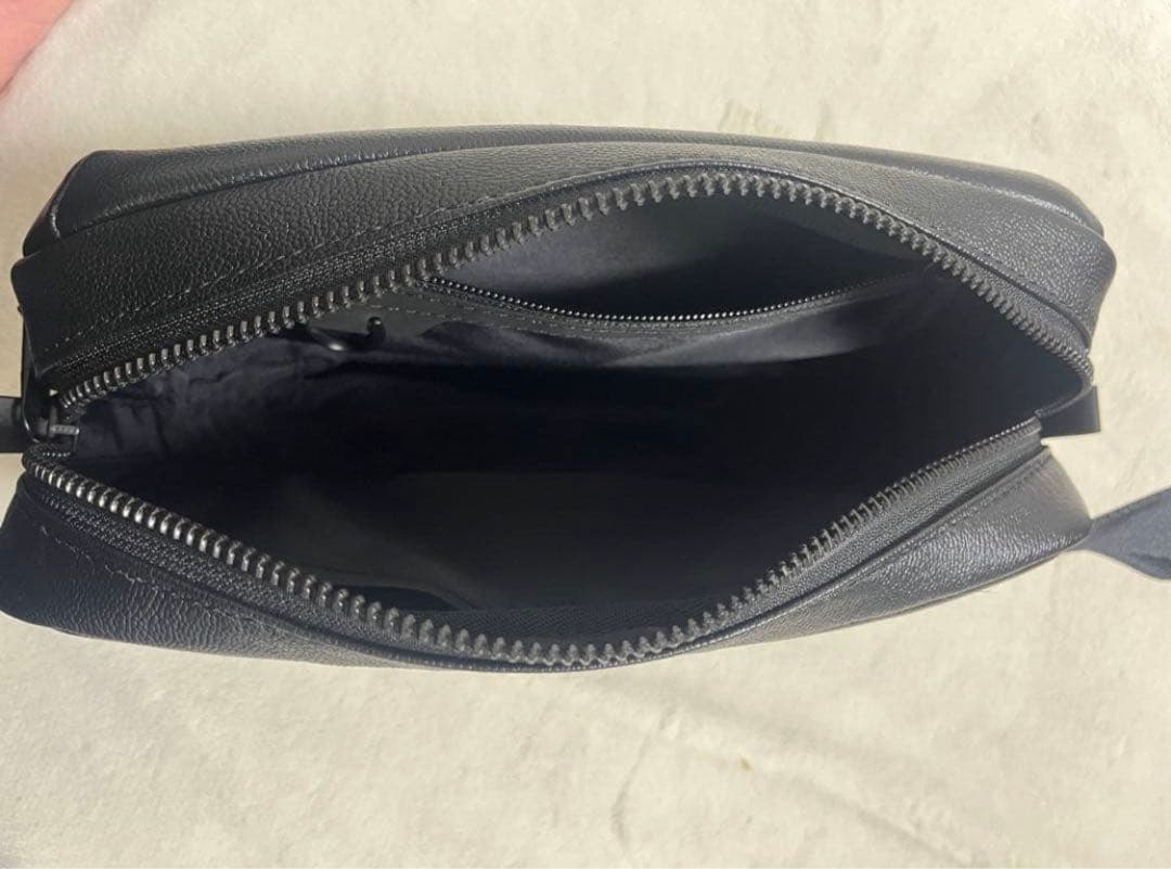 【使用僅か】FARO 防水レザークラッチバッグ　ポーチ