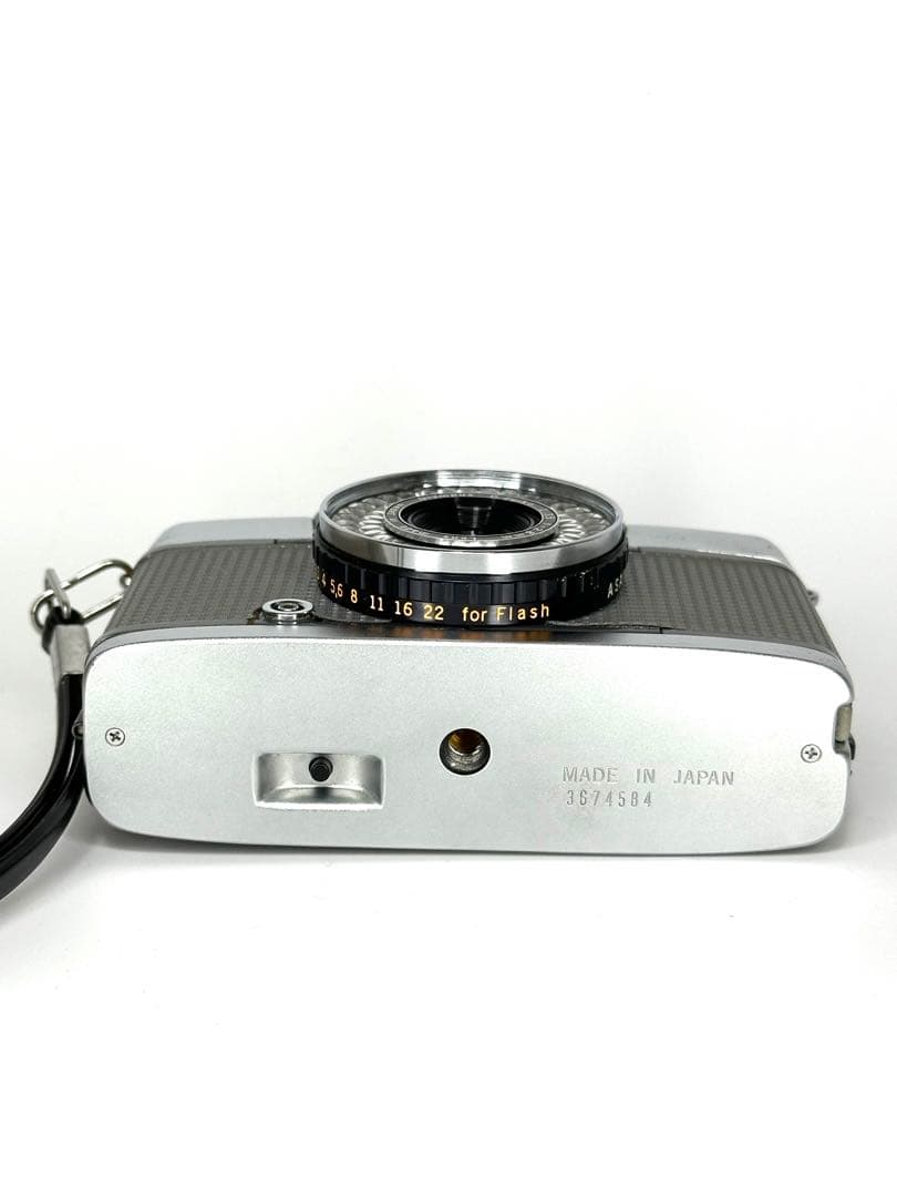 OLYMPUS フィルムカメラ PEN EE-2★良品★A342