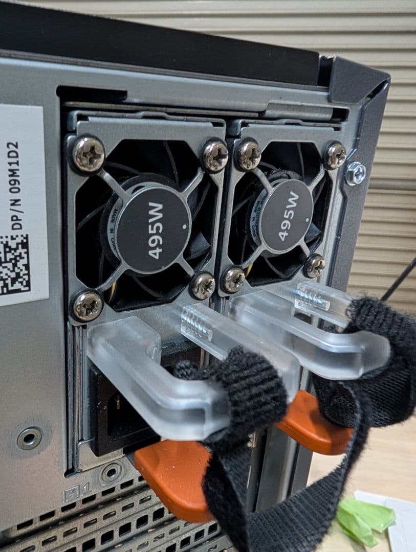 Dell PowerEdge T320 ワークステーション