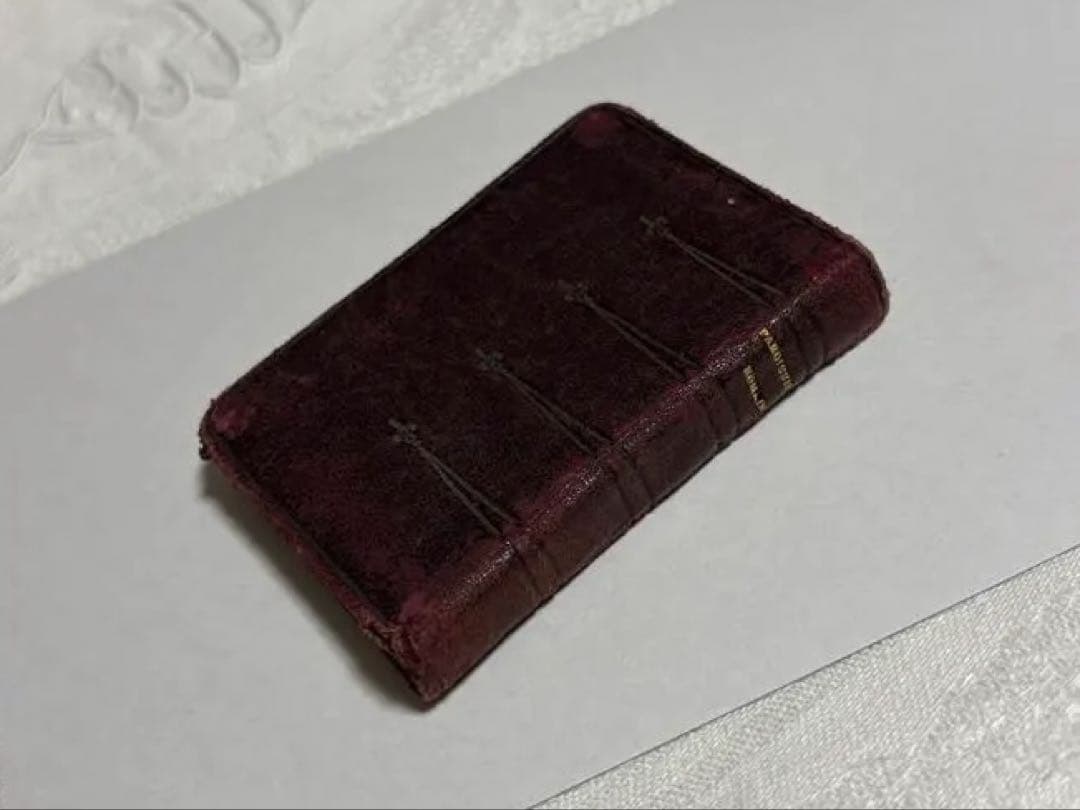 紫モノグラム2冊セットフランスアンティーク◇聖書◇祈祷書◇ミセル◇金彩パープル